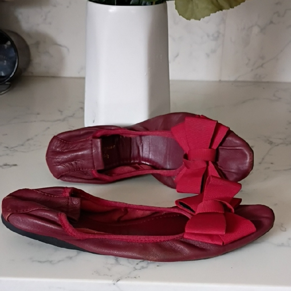 Salvatore Ferragamo Red Leather Bow Ballet Flats